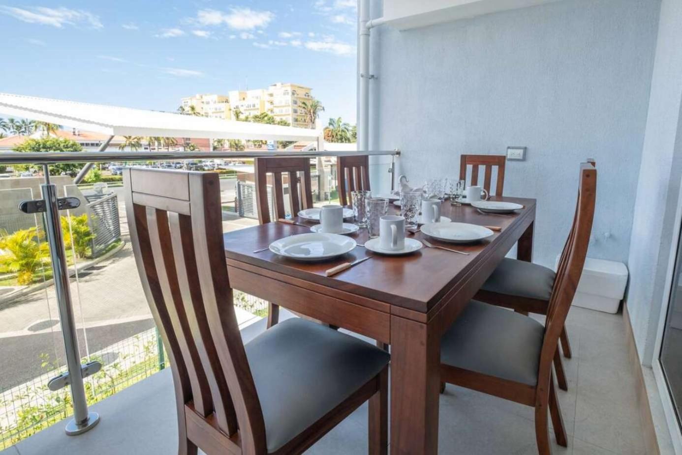 Modern 3BR Condo at Viva Jaco w Pool & Gym