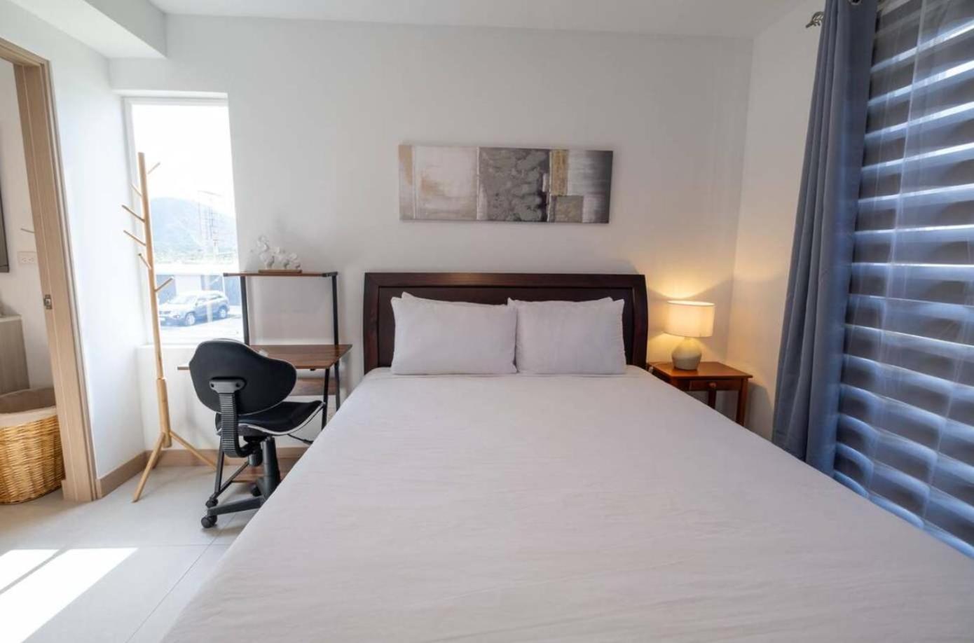 Modern 3BR Condo at Viva Jaco w Pool & Gym