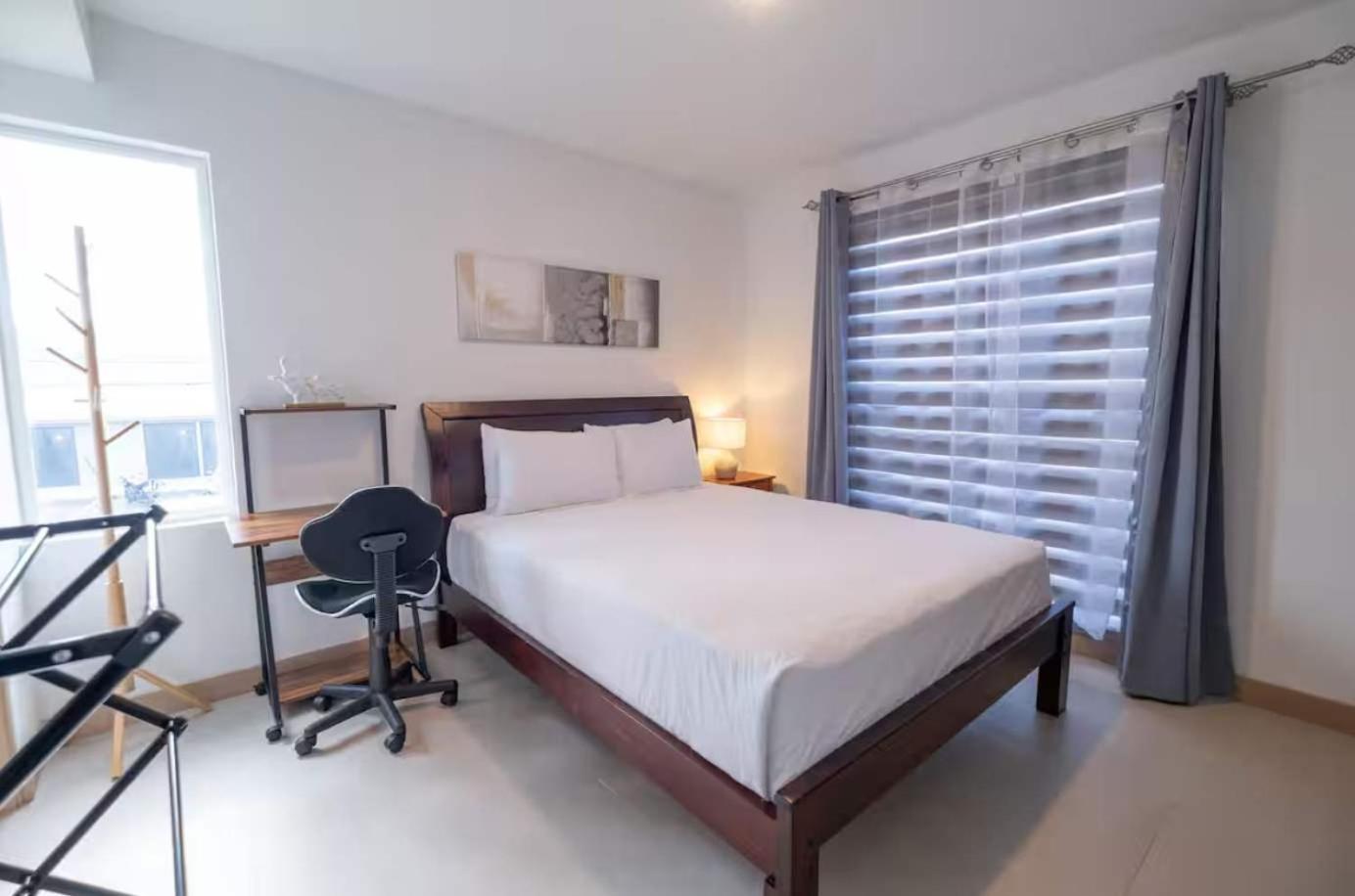 Modern 3BR Condo at Viva Jaco w Pool & Gym