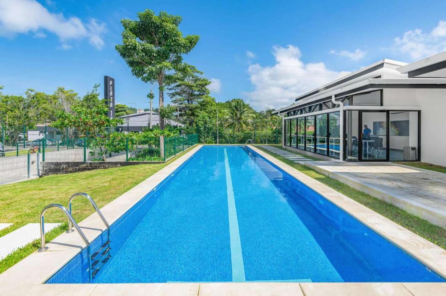 Modern 3BR Condo at Viva Jaco w Pool & Gym