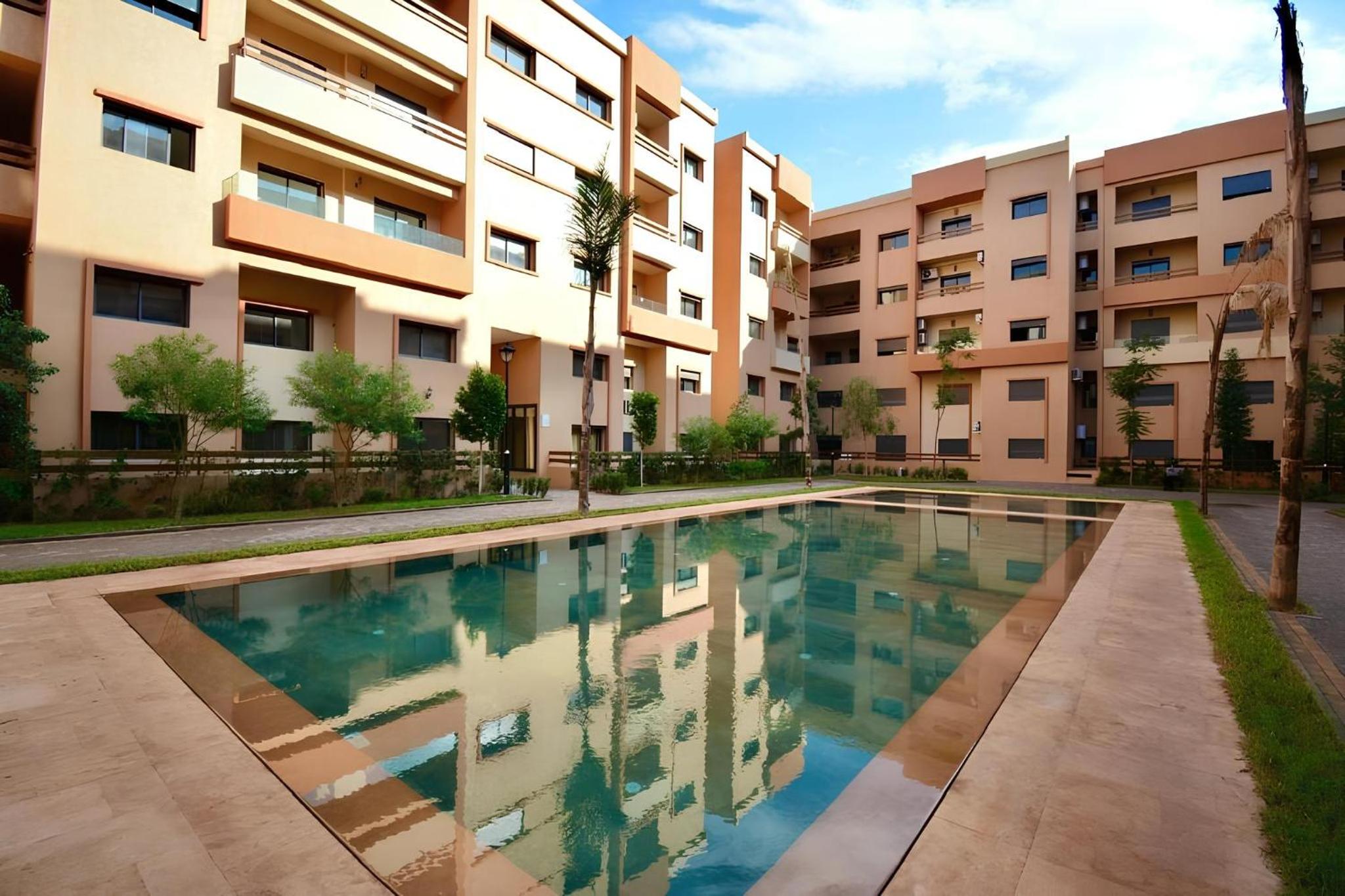 Gueliz Central Apartment with Pool and Parking
