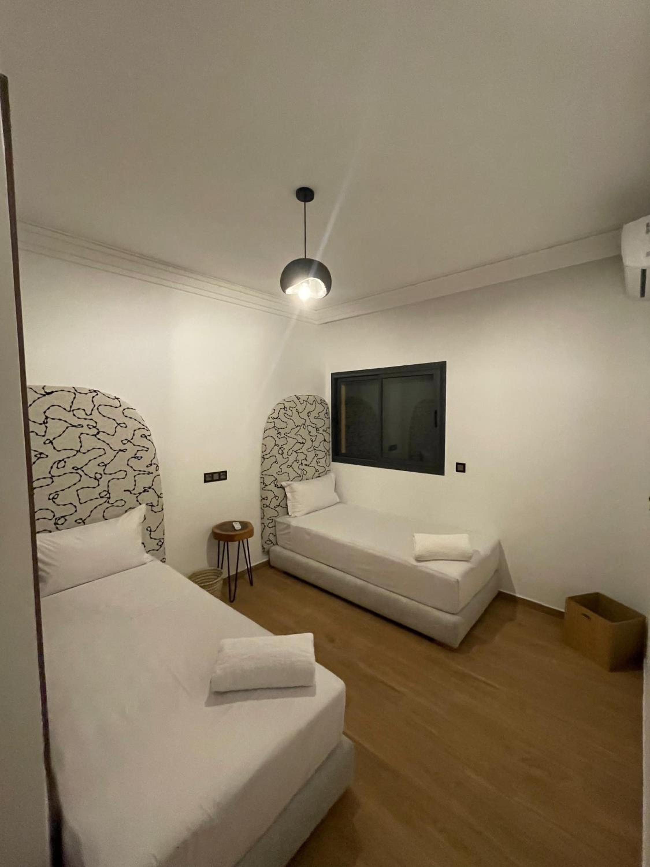 Gueliz Central Apartment with Pool and Parking