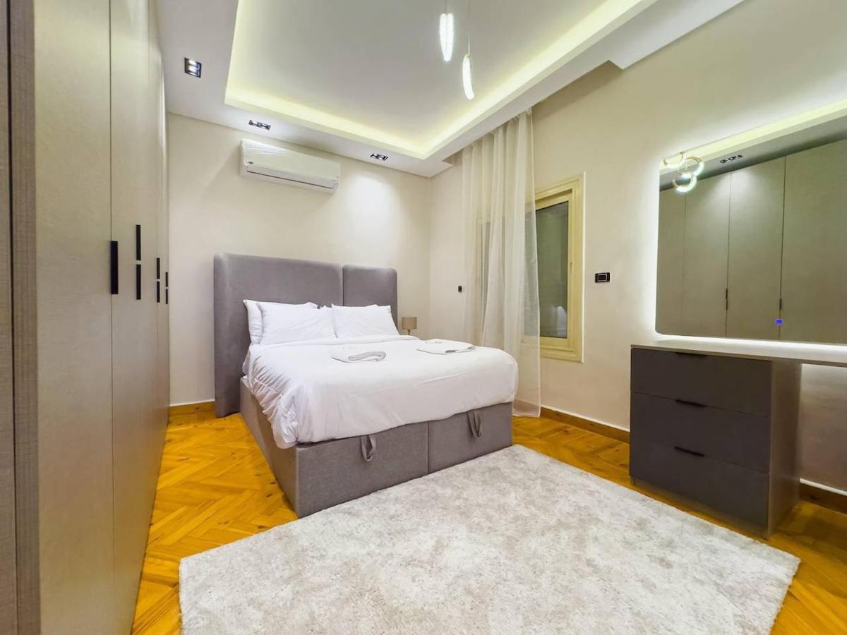 Luxury Family Villa with Private Pool in Sheikh Zayed Khan