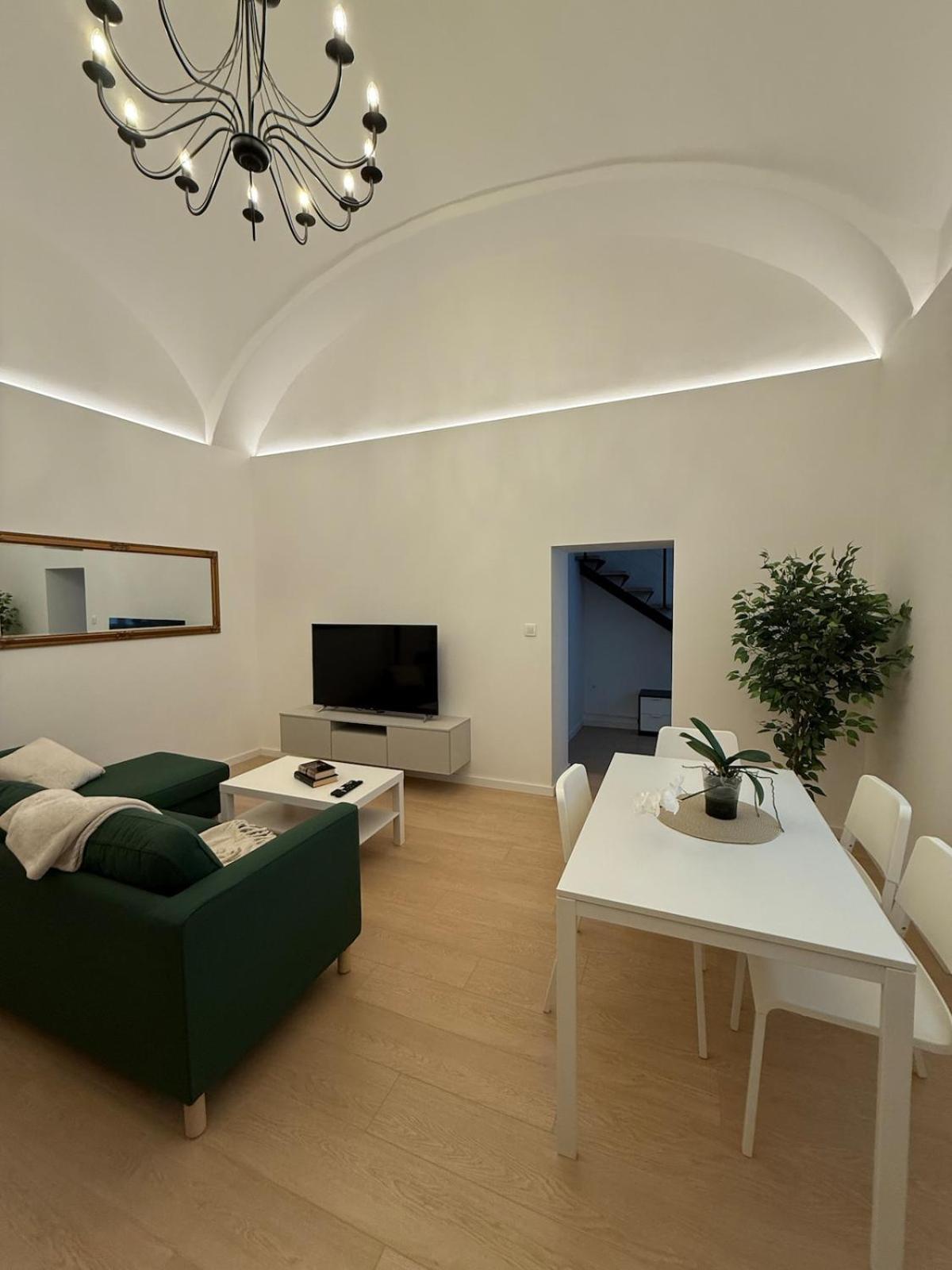 Luxury apartment in the historic city center