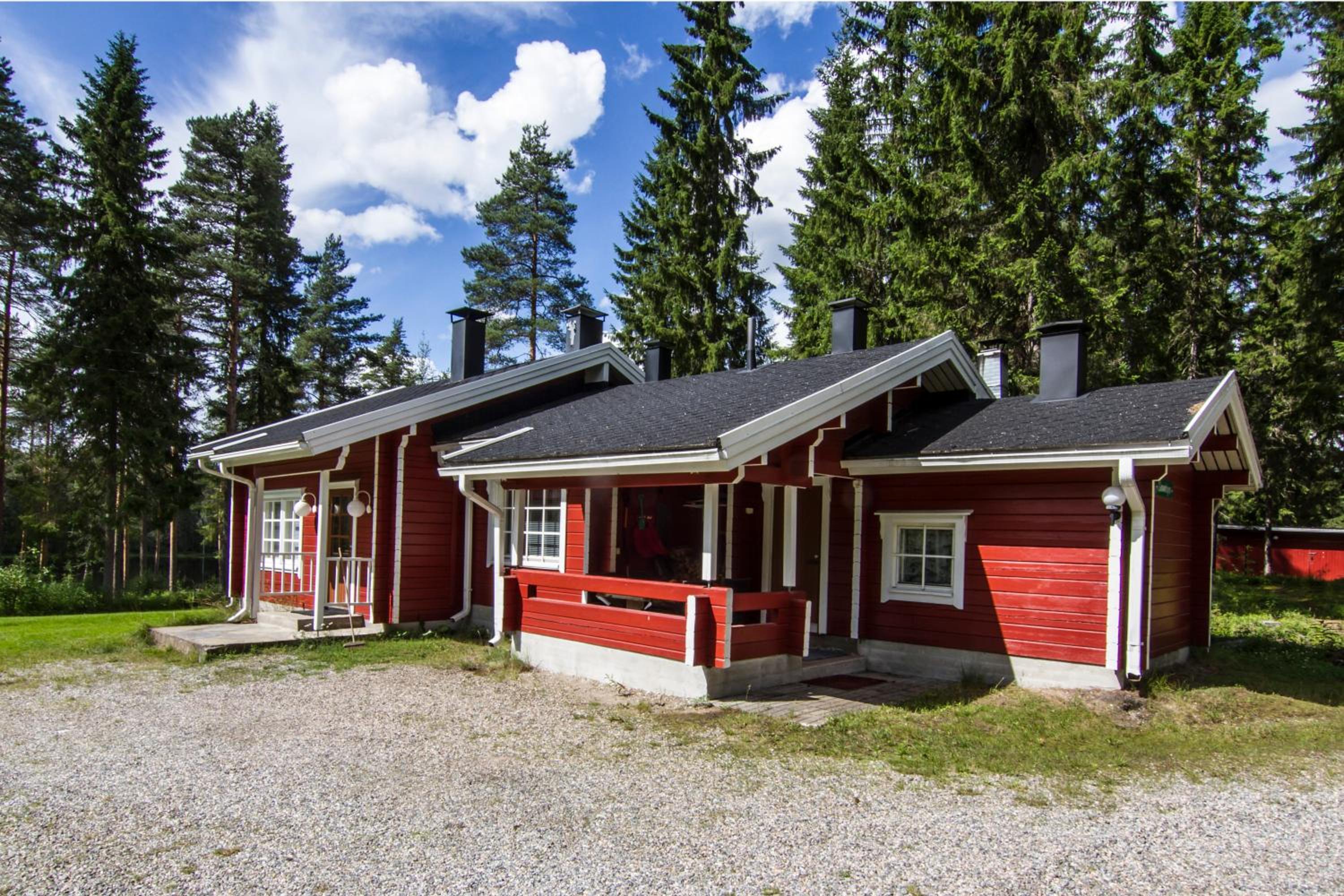 Lomaperkkiö Cottages
