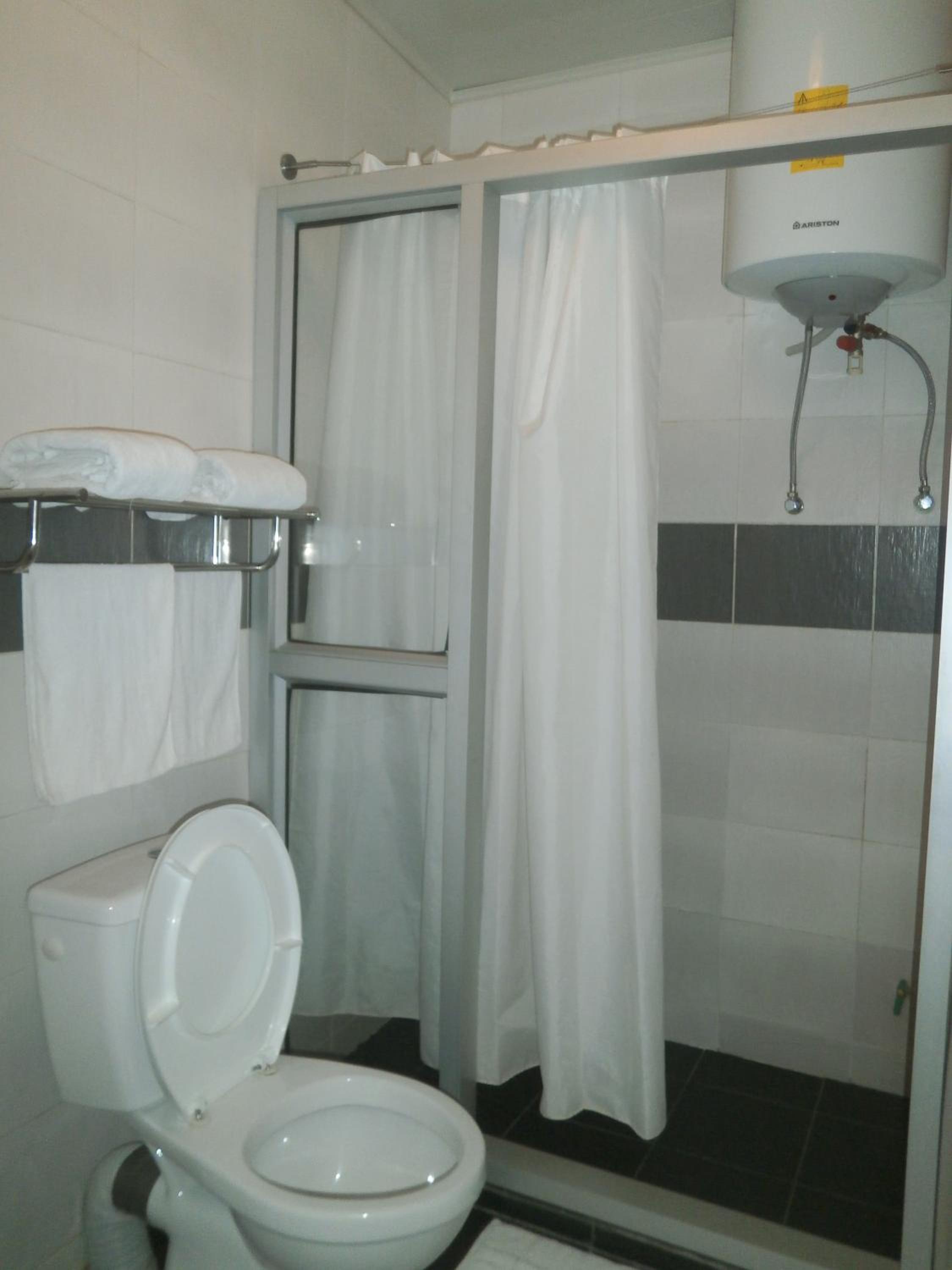 Hotel H1