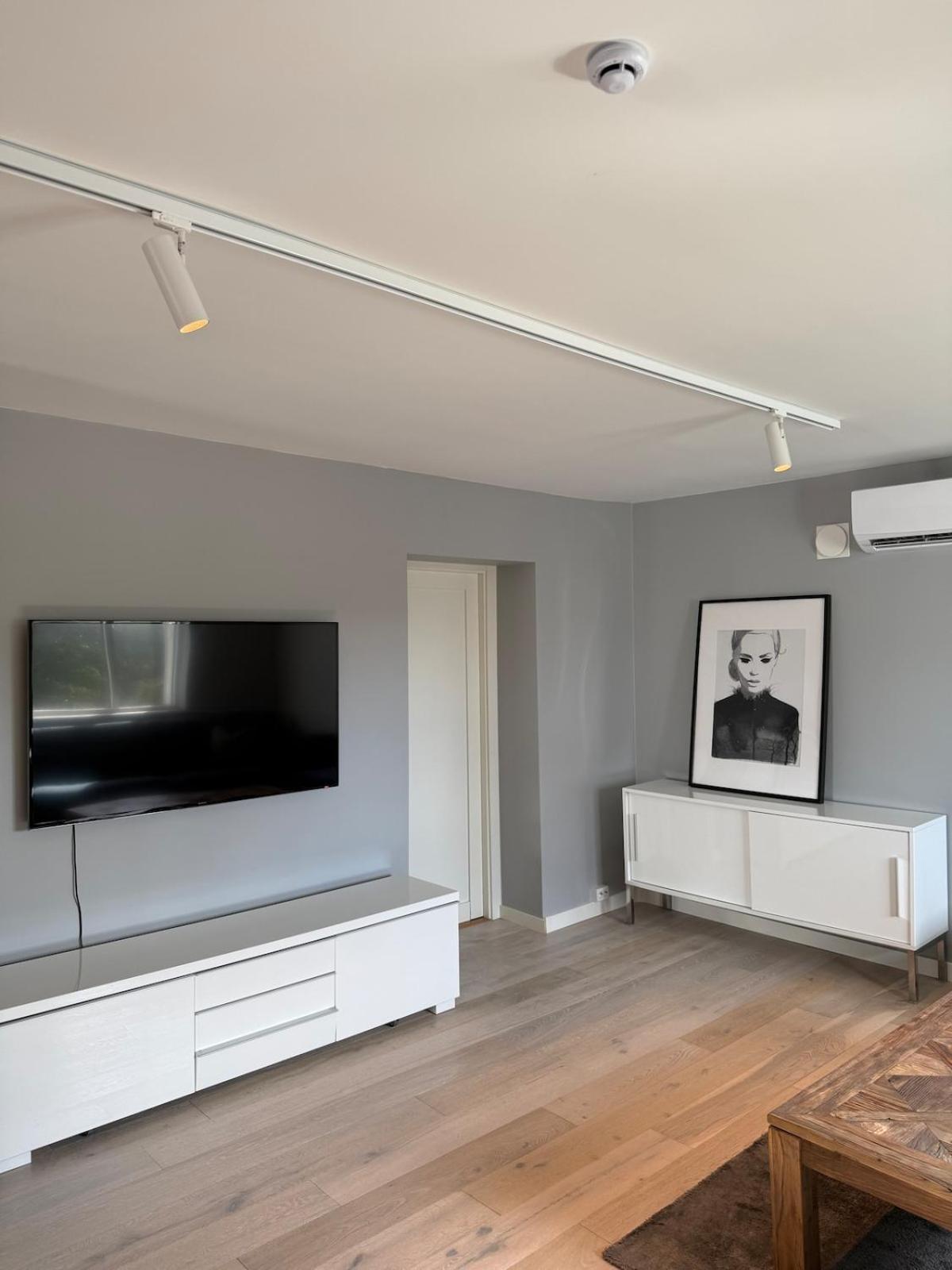 2-Bedroom Apartment