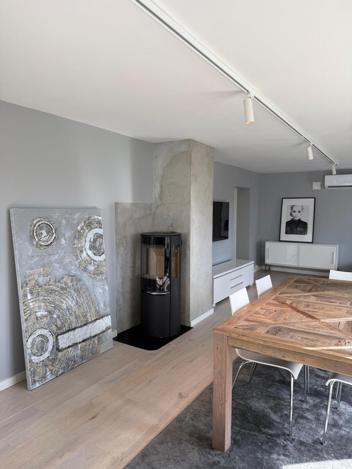 2-Bedroom Apartment