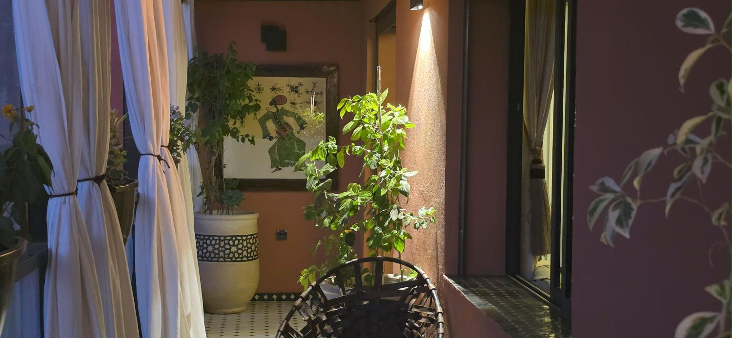 Design Art Gallery Apartment Marrakech swimming pool on the Roof