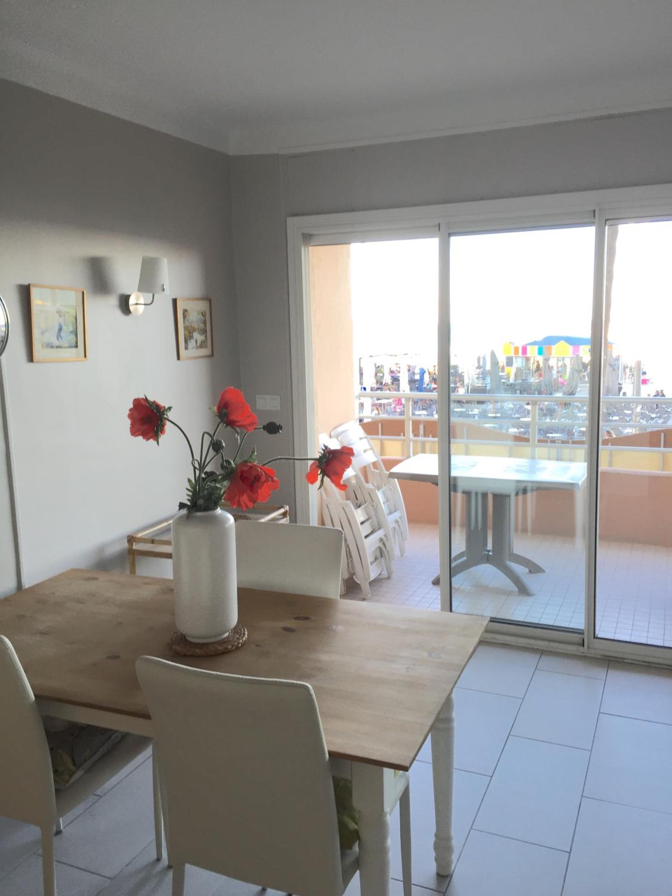 Appartement Front de Mer view 2