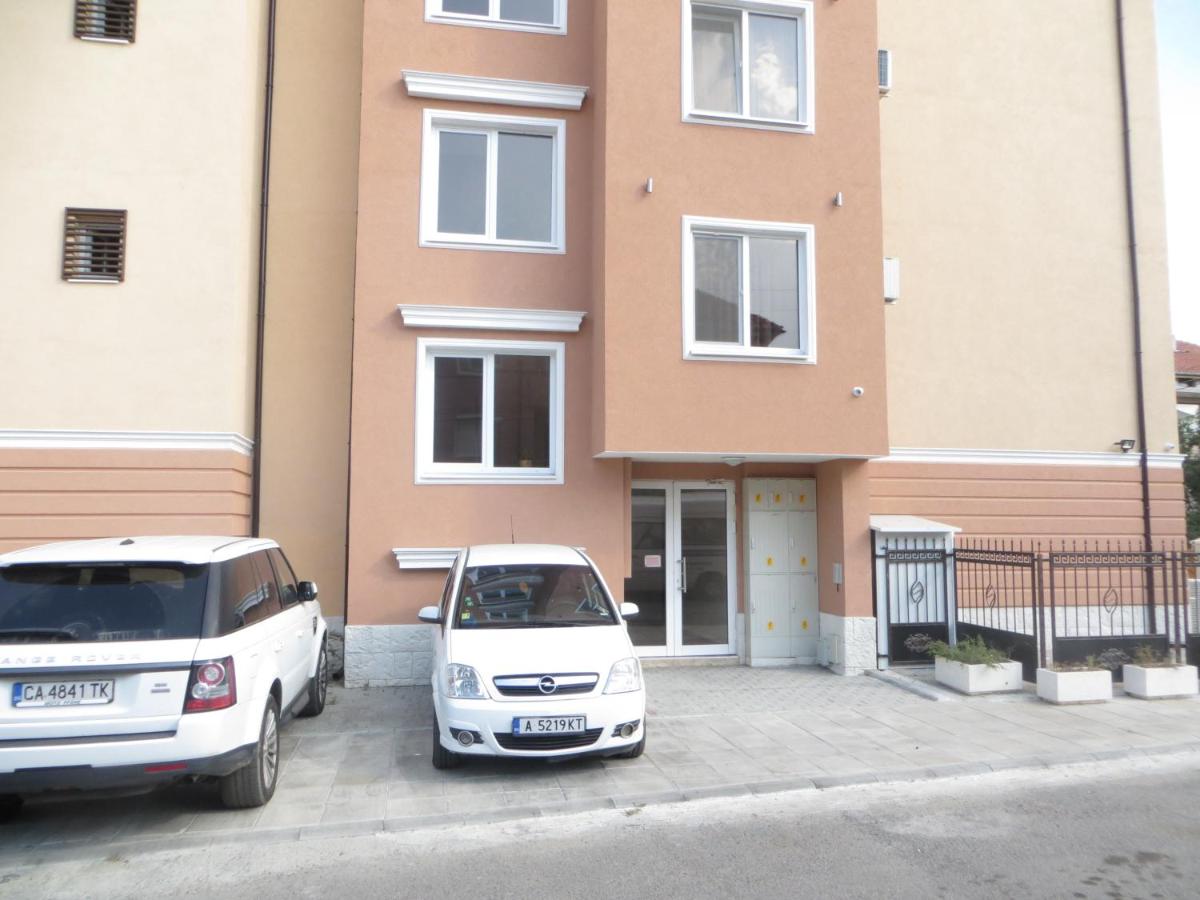Emona Apartment