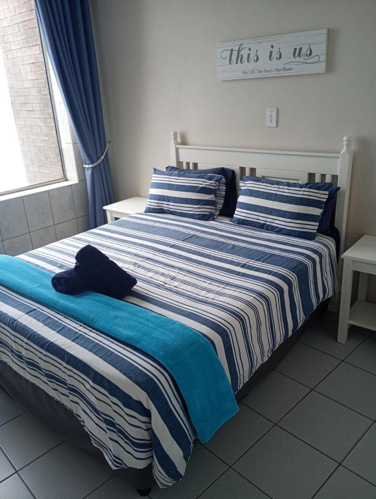 Peacehaven's Top Floor Gem 703