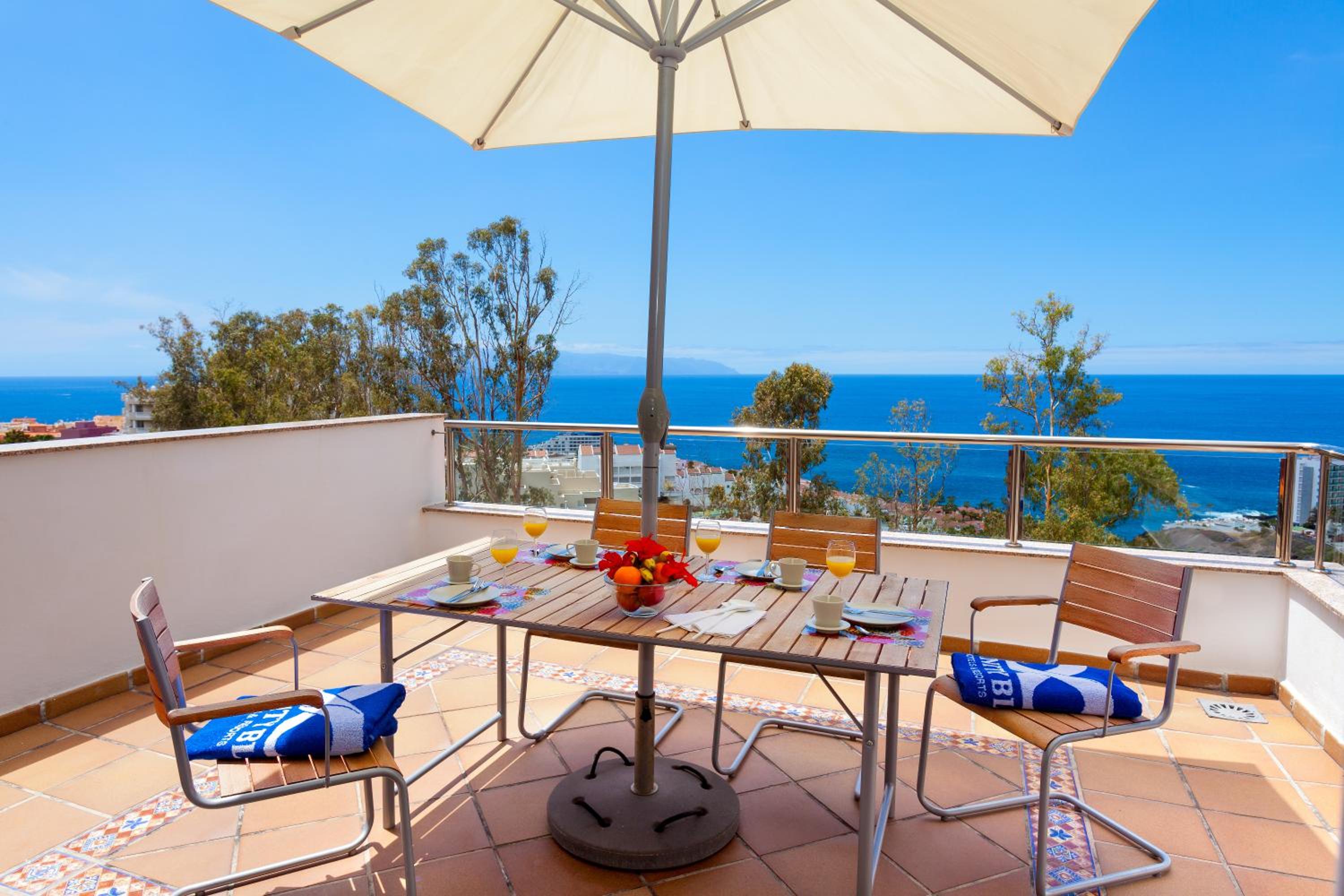 Hotel Apartamentos Terrazas Los Gigantes by Suncanarias - Image 1