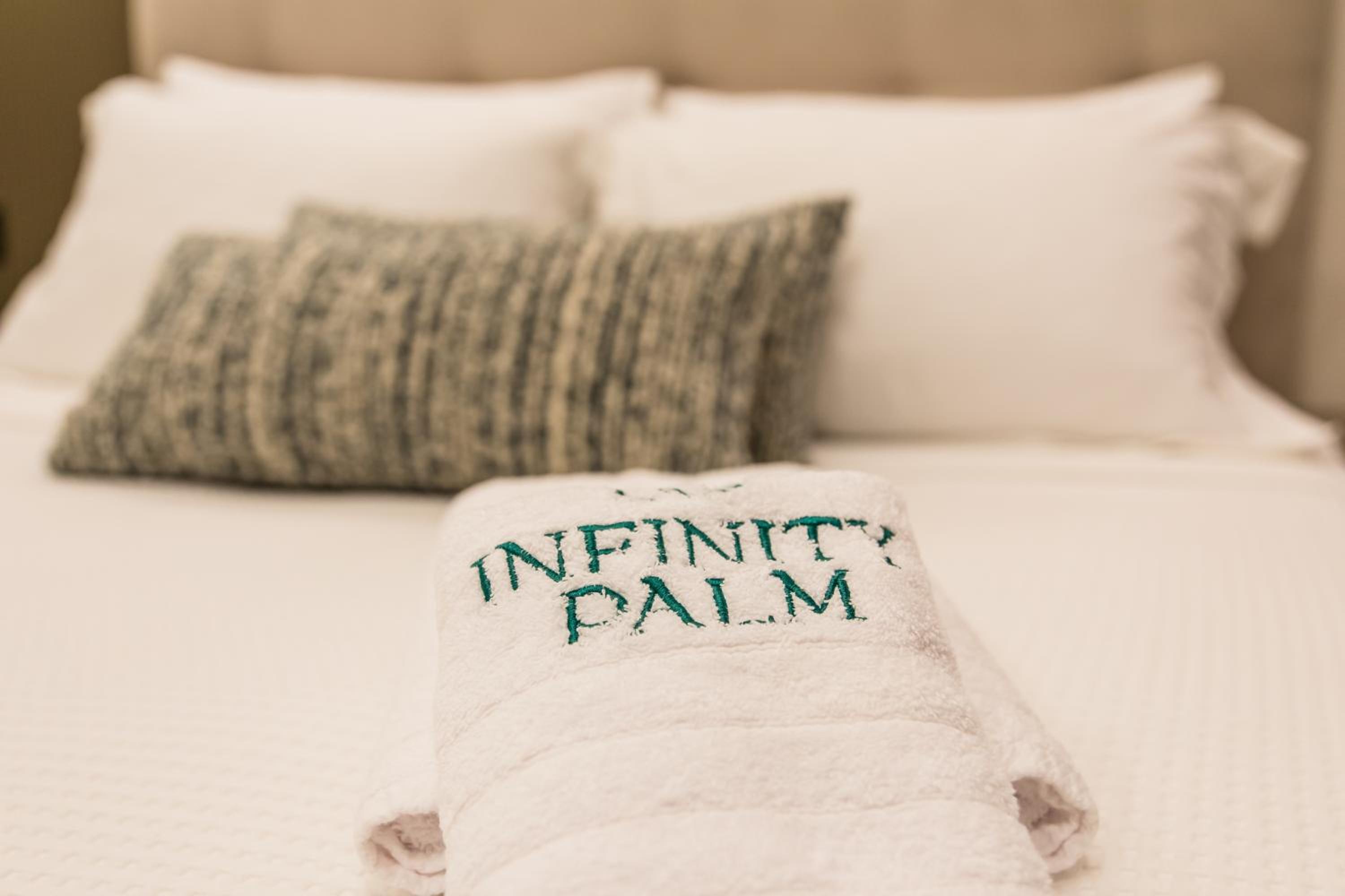 Infinity Palm Villa