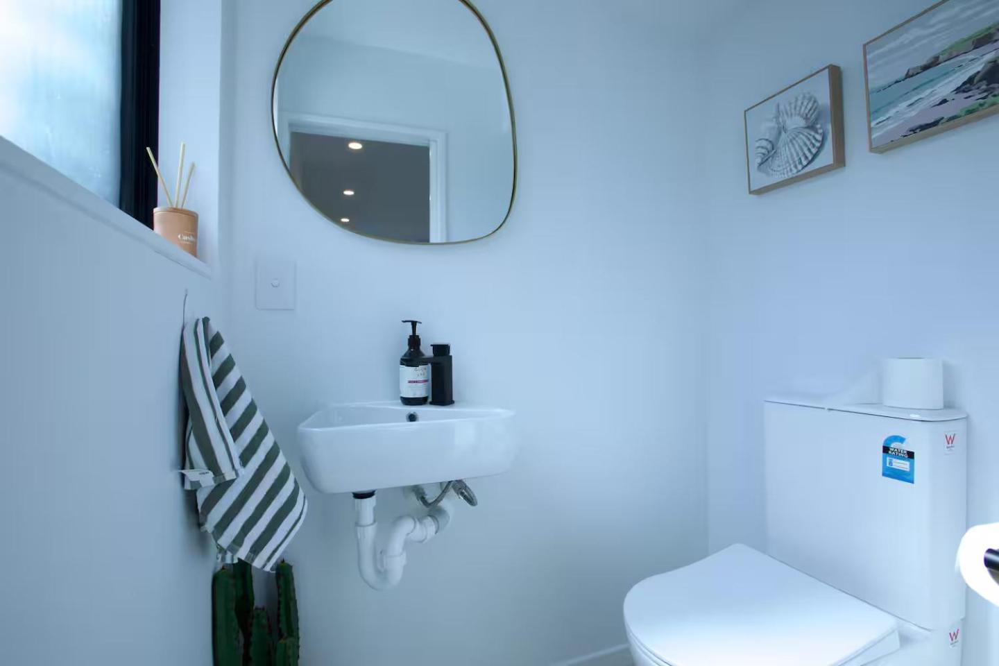 Christchurch Riccarton Brandnew Townhouse - Near Westfield Mall - Free Parking & Kitchen
