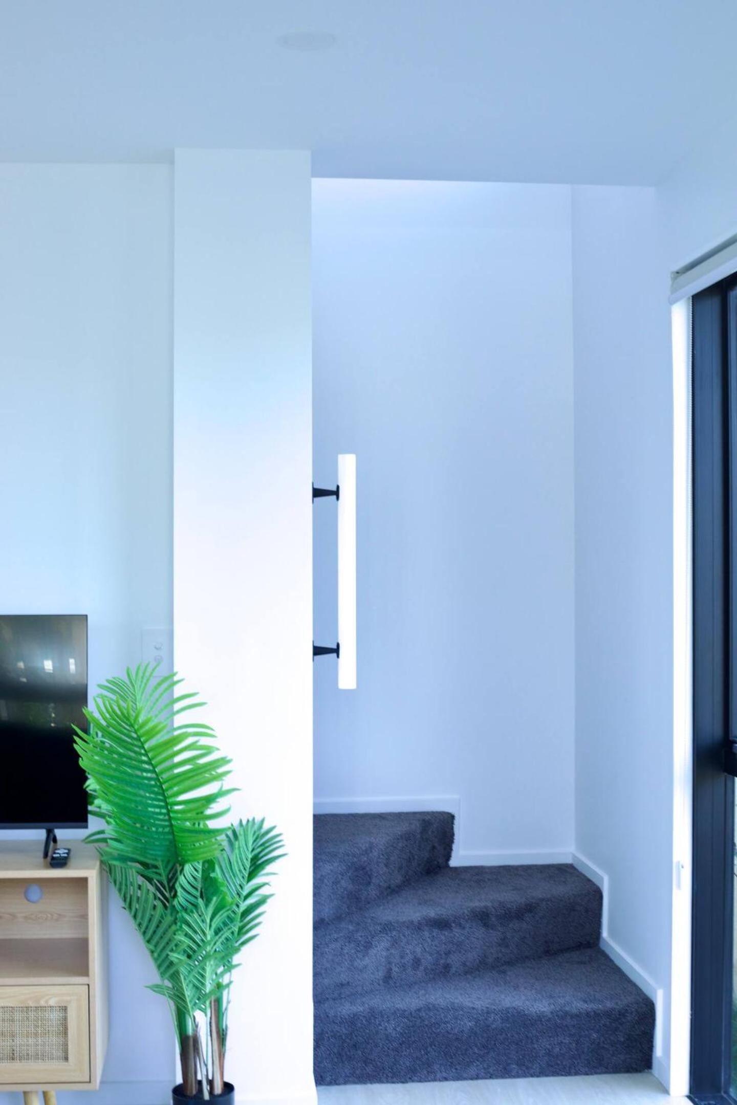 Christchurch Riccarton Brandnew Townhouse - Near Westfield Mall - Free Parking & Kitchen