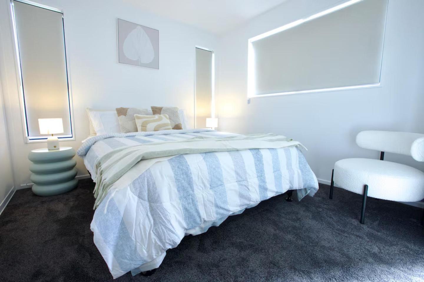 Christchurch Riccarton Brandnew Townhouse - Near Westfield Mall - Free Parking & Kitchen