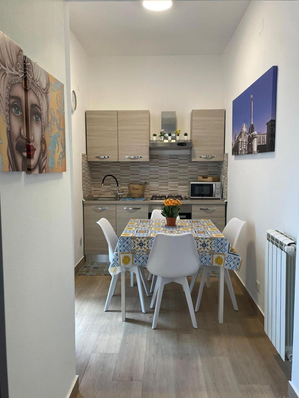 Casa Caruso Holiday Home Catania
