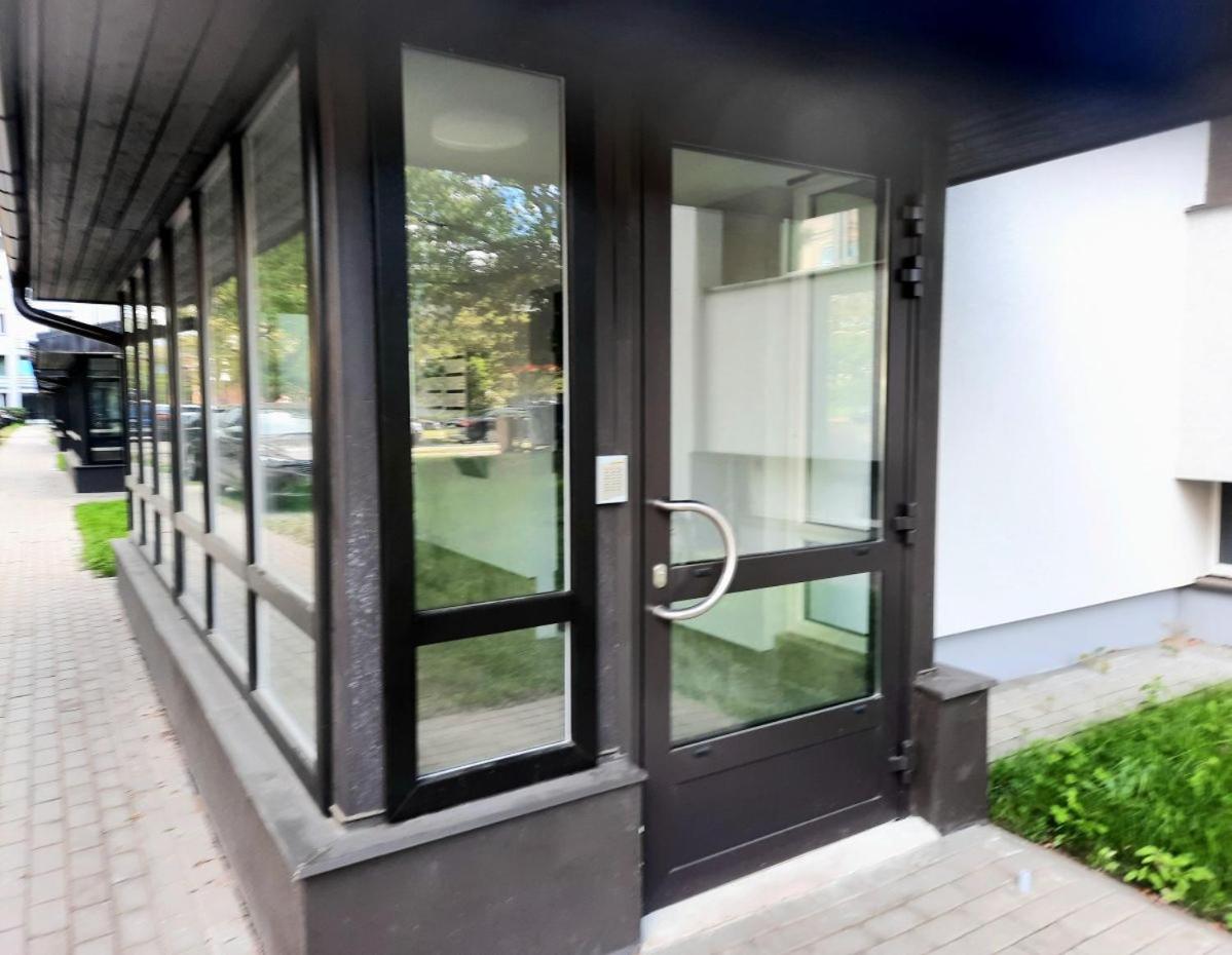 Cozy 2-Bedroom flat with Terrace & Parking by Alfa