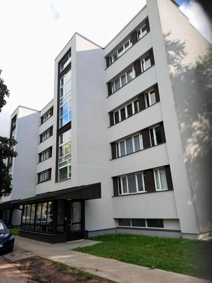 Cozy 2-Bedroom flat with Terrace & Parking by Alfa