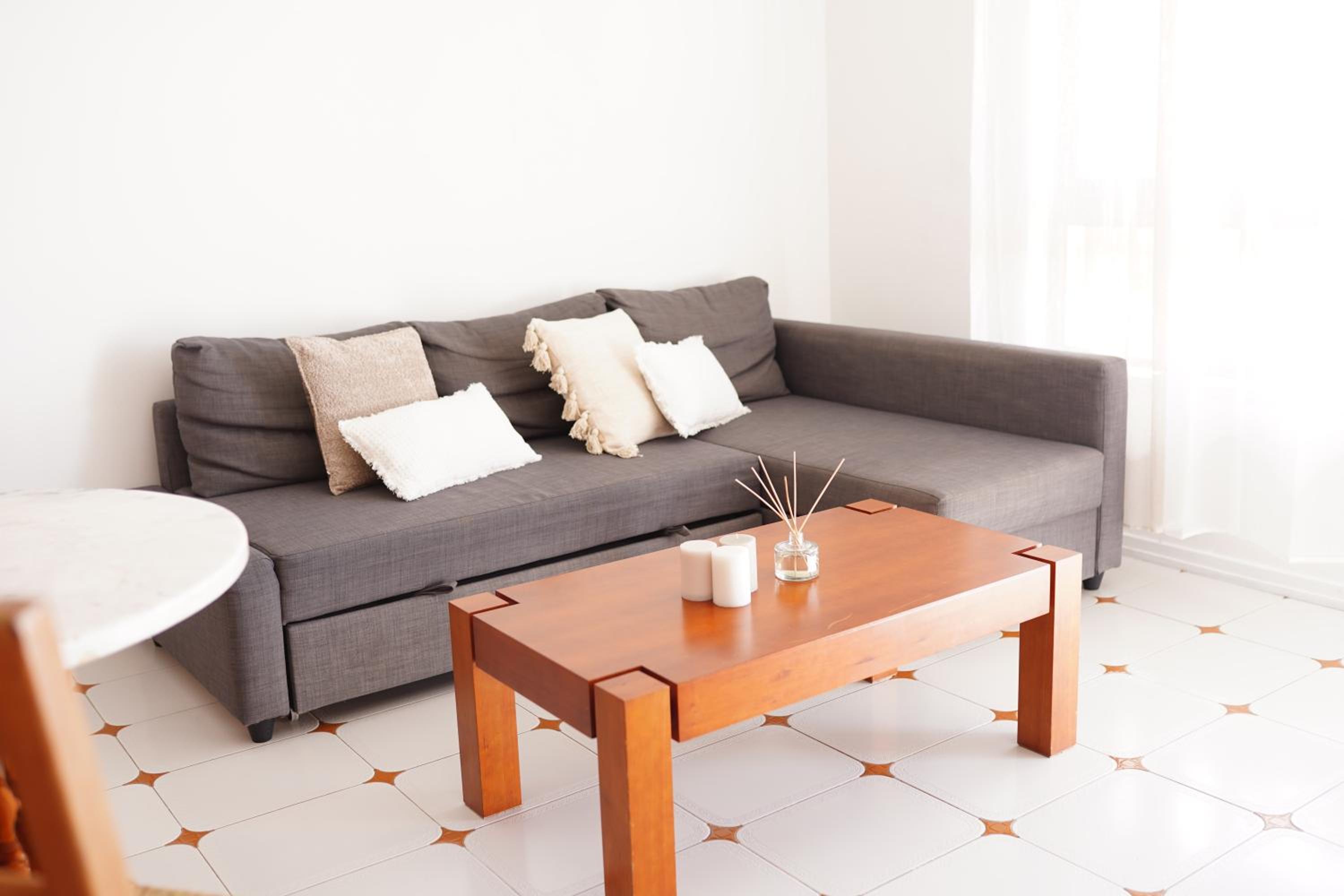 3 balconies with sea view - restaurants below - personalized support - Ponta Delgada -DOMOSTAY AL