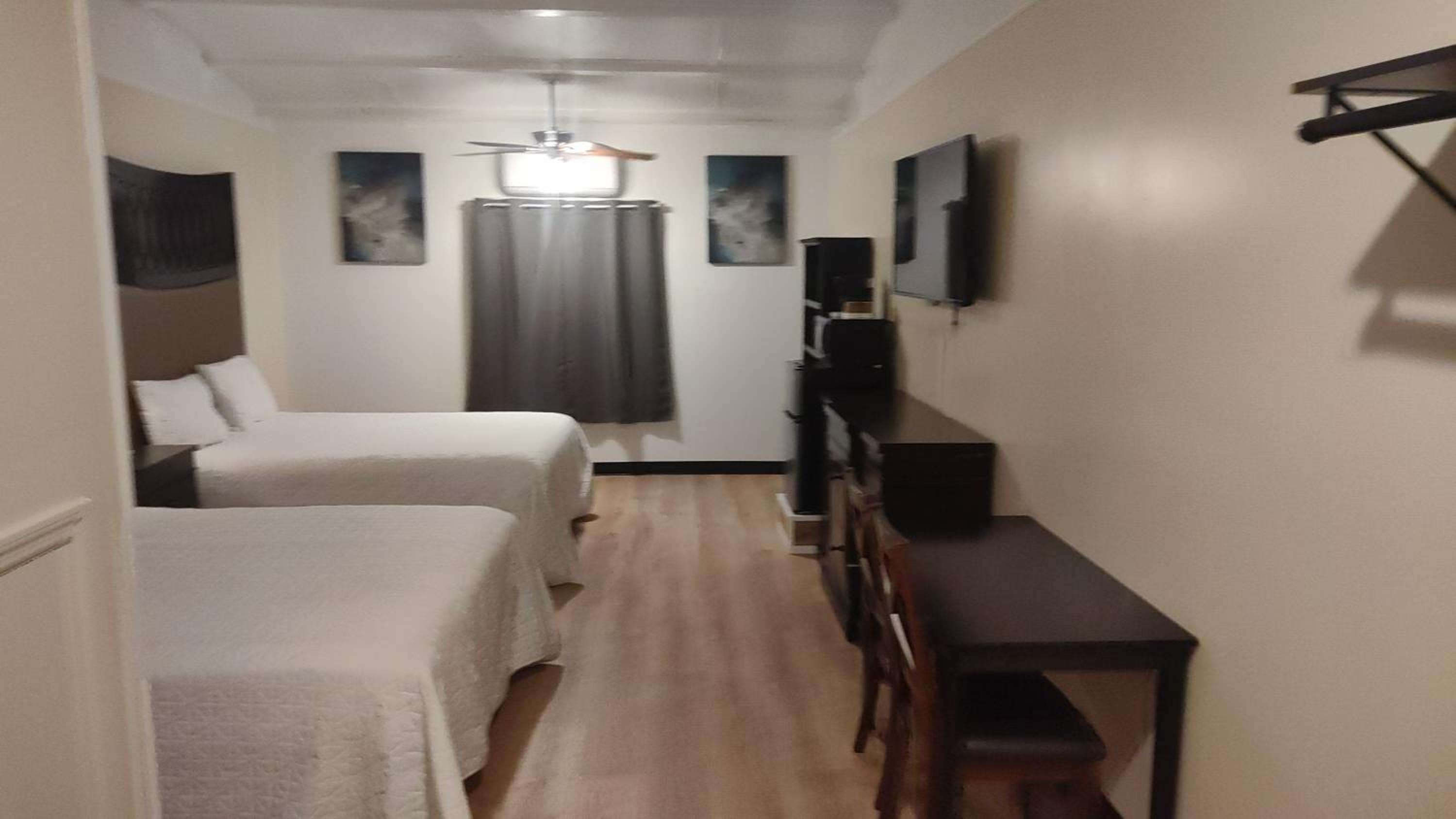 Royal Inn Motel