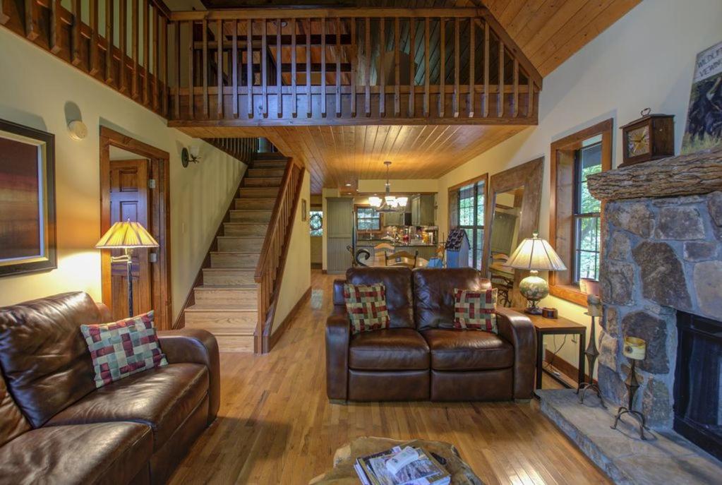 Red Top Tree House
