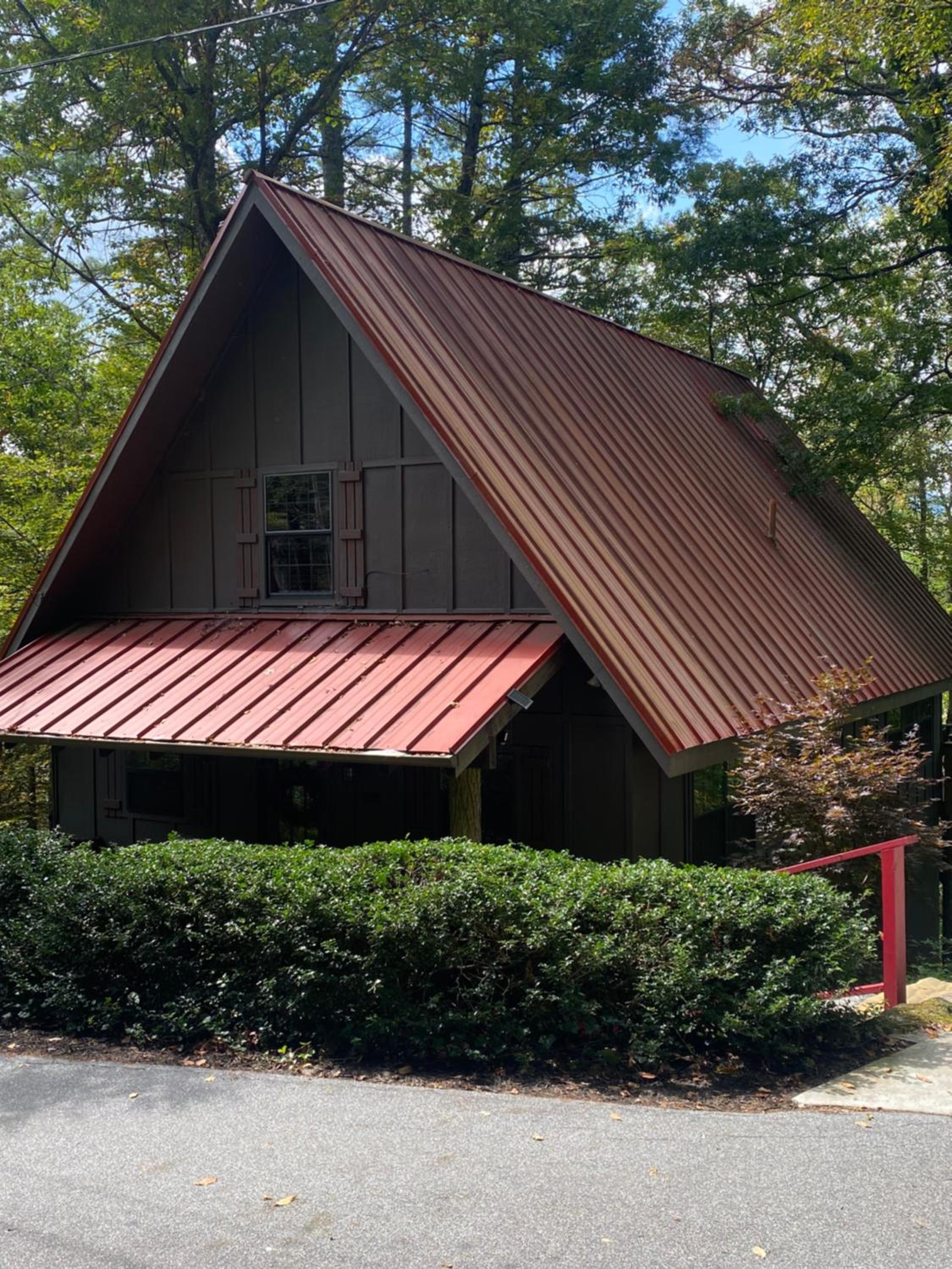 Red Top Tree House