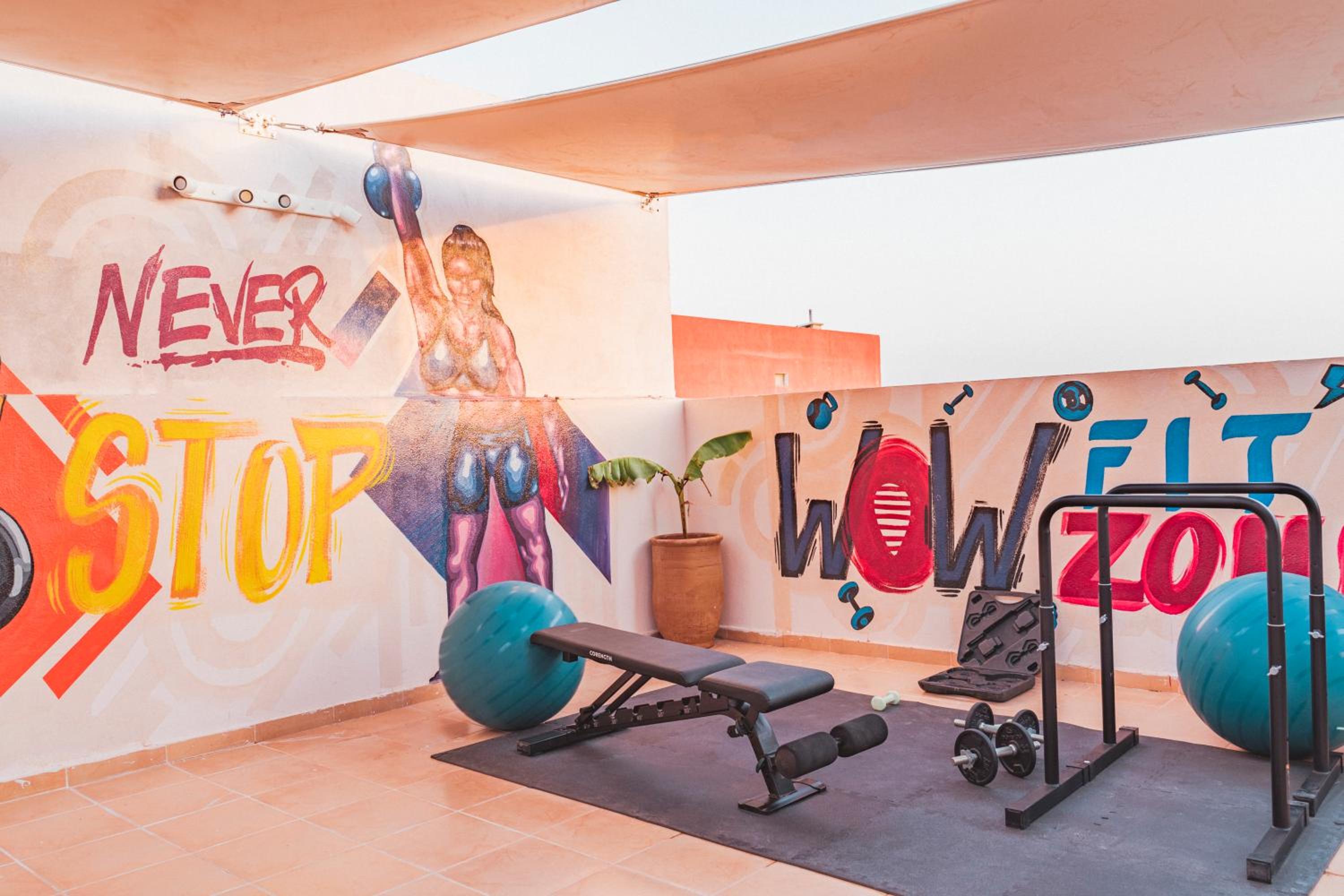W Hotel Free Jacuzzi & Gym