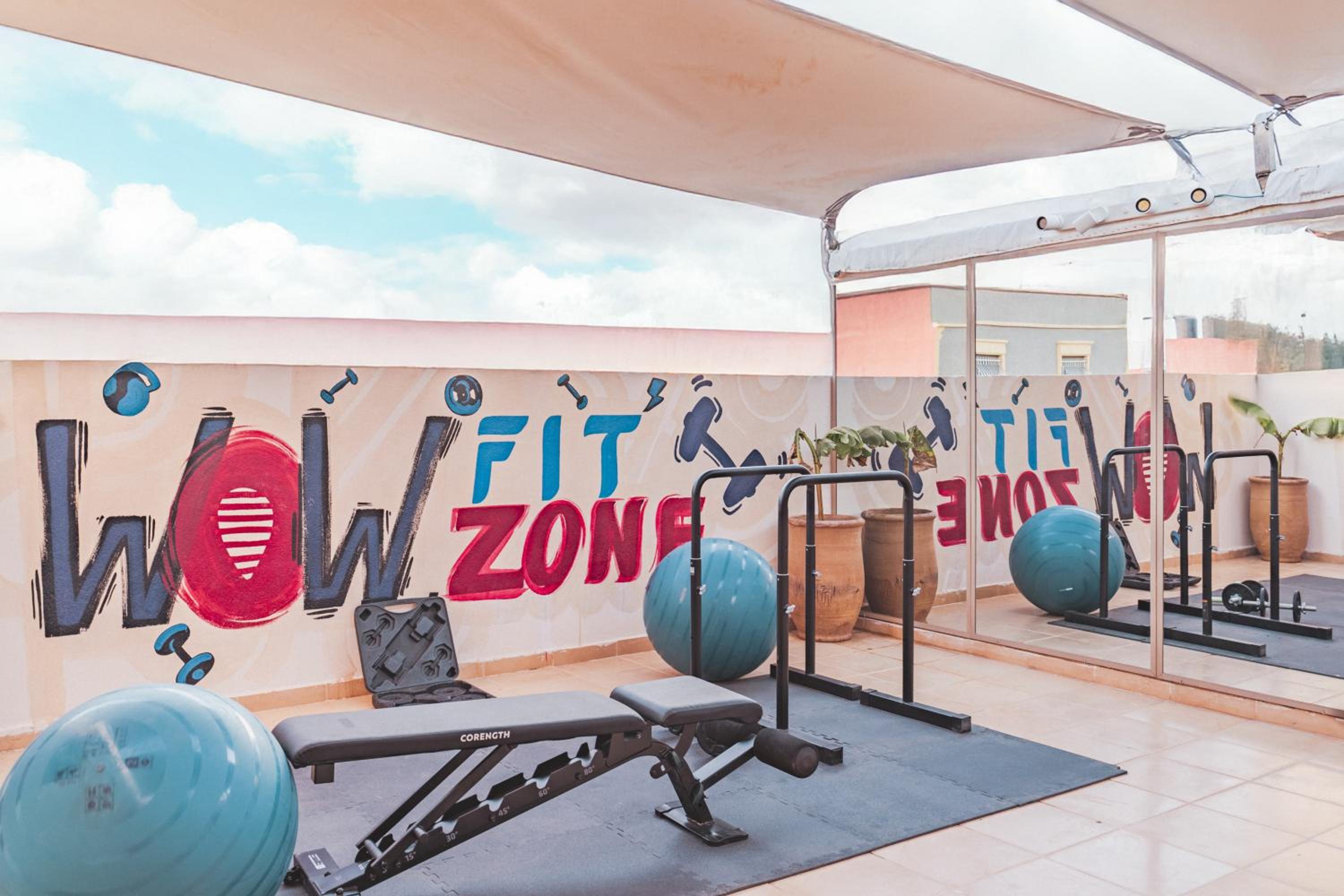 W Hotel Free Jacuzzi & Gym