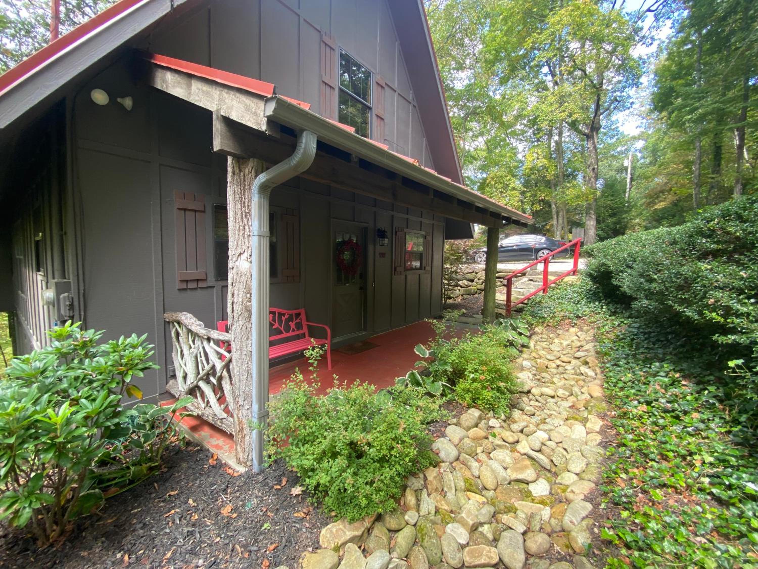 Red Top Tree House