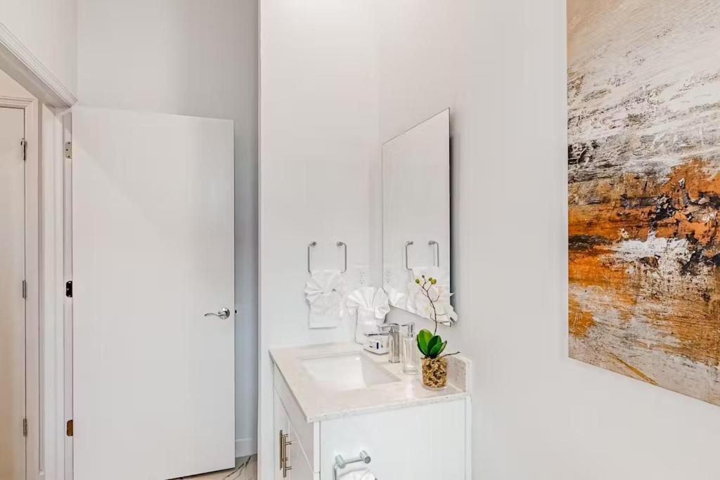5BR Townhome, Private Pool, Clubhouse Near Disney