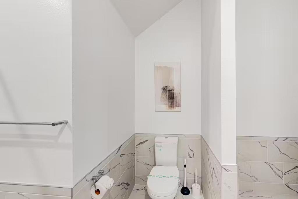 5BR Townhome, Private Pool, Clubhouse Near Disney