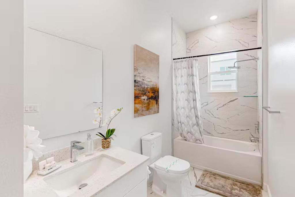 5BR Townhome, Private Pool, Clubhouse Near Disney