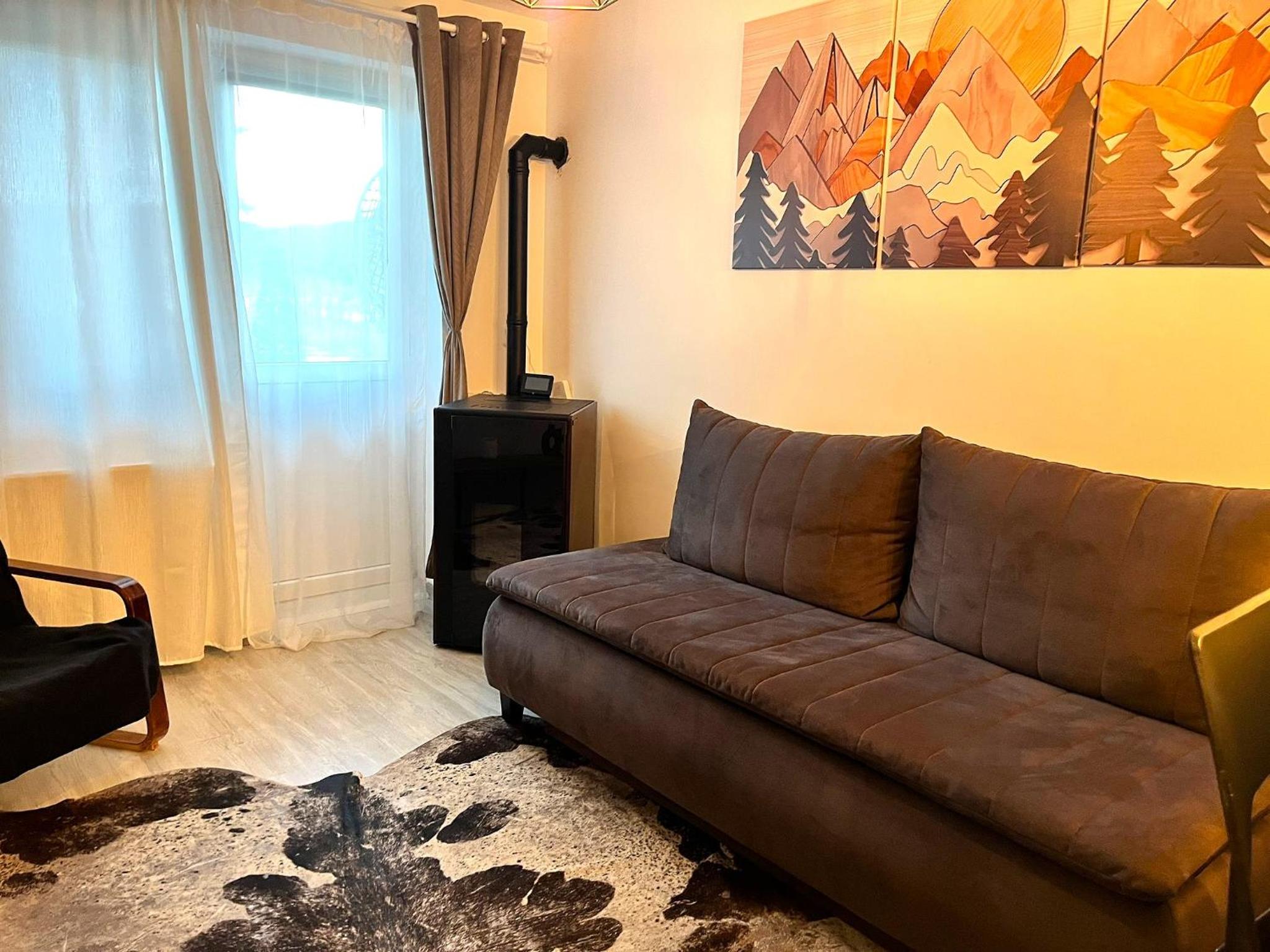 Deer House - Fireplace 1BR near Sinaia Plaza
