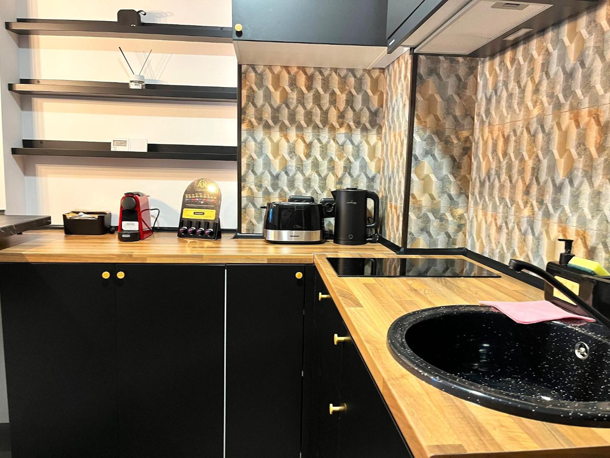 Deer House - Fireplace 1BR near Sinaia Plaza