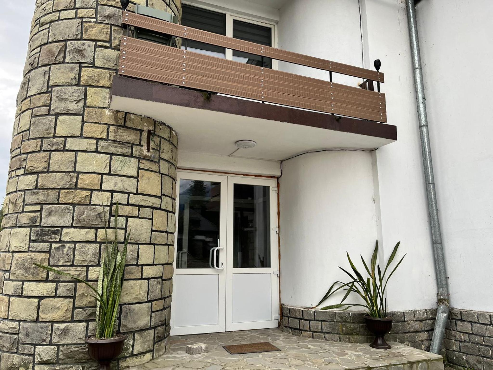 Deer House - Fireplace 1BR near Sinaia Plaza