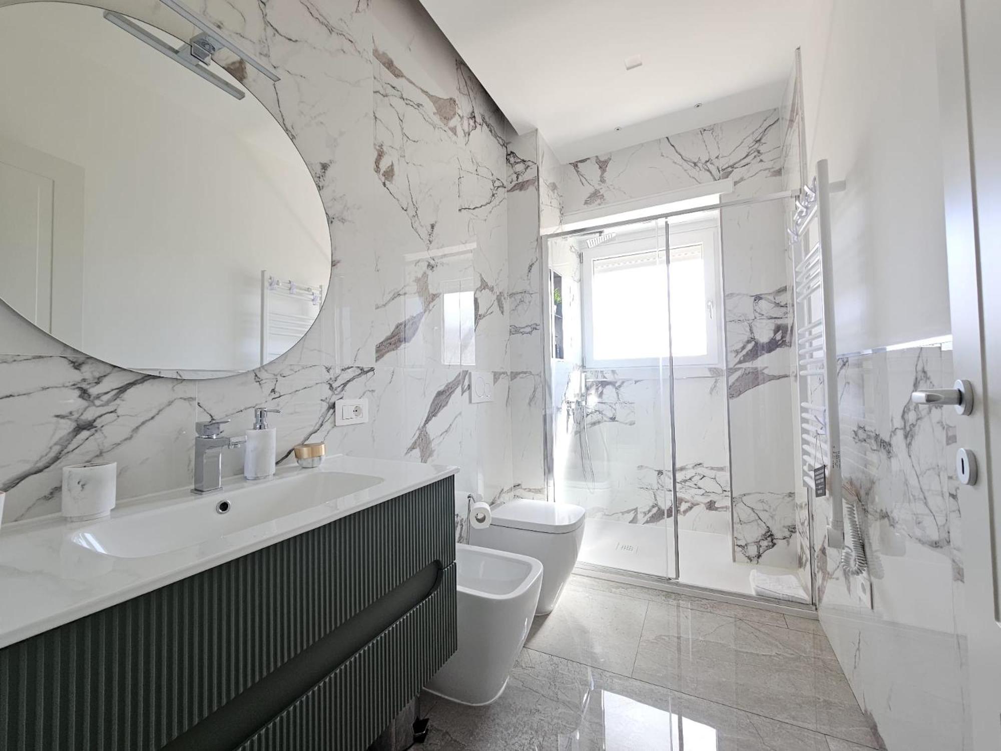 Upper San Pietro elegant flat on metro A with a view