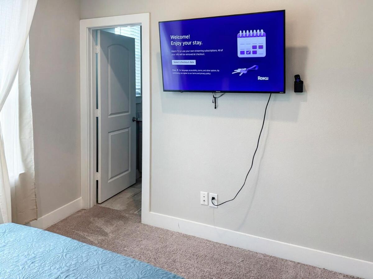 Big Luxury House in the Heights fast WiFi