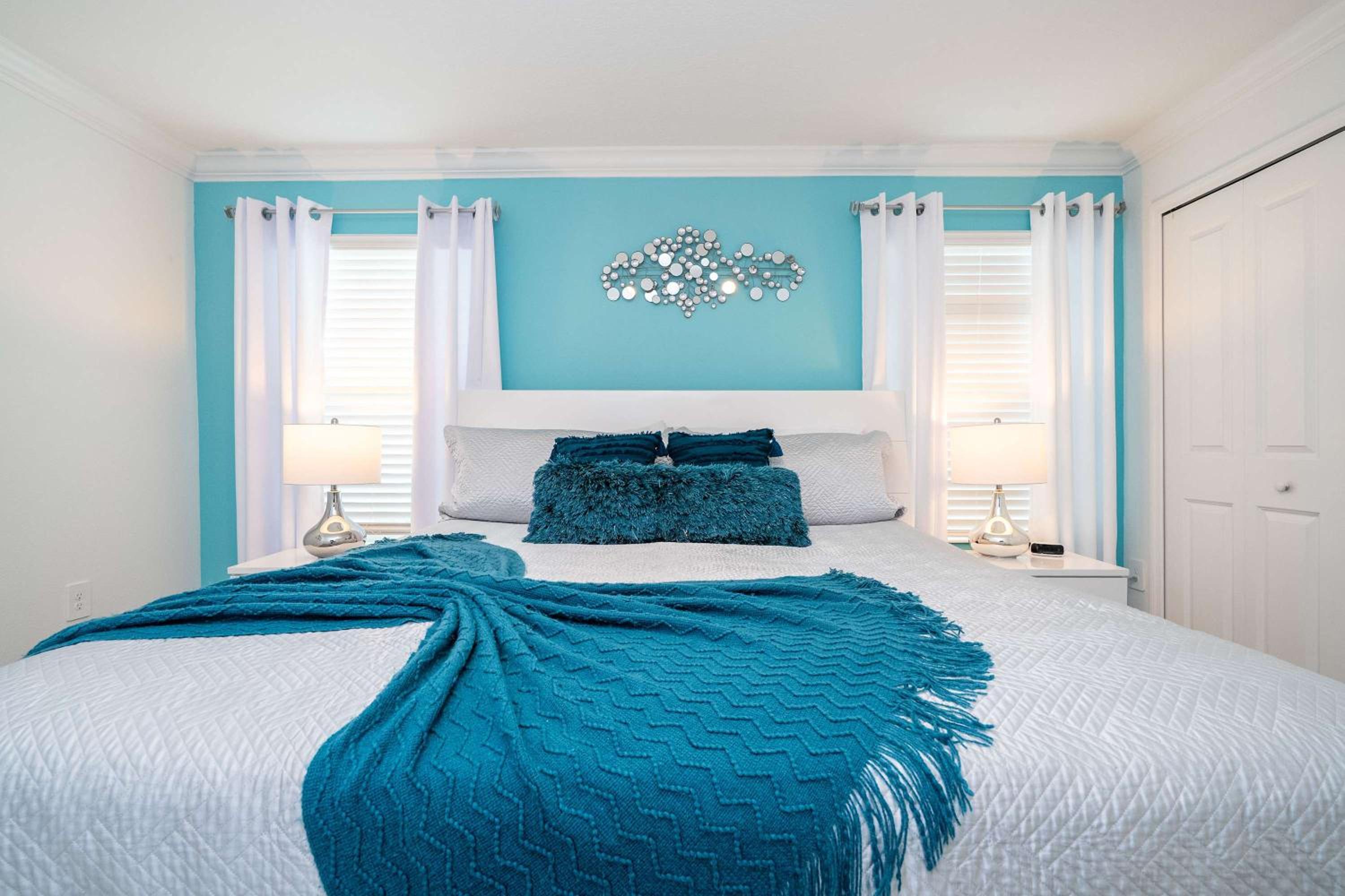 Stunning 4Bd Close to Disney at Storey Lake Resort 2569