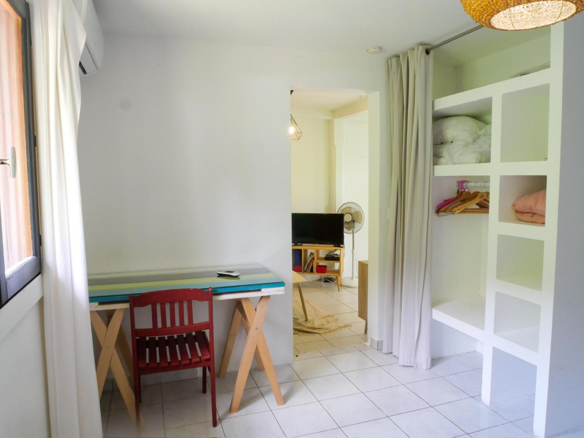 Ti Kaz Houelmont, Vue jardin tropical, proche plage de Rivière-Sens