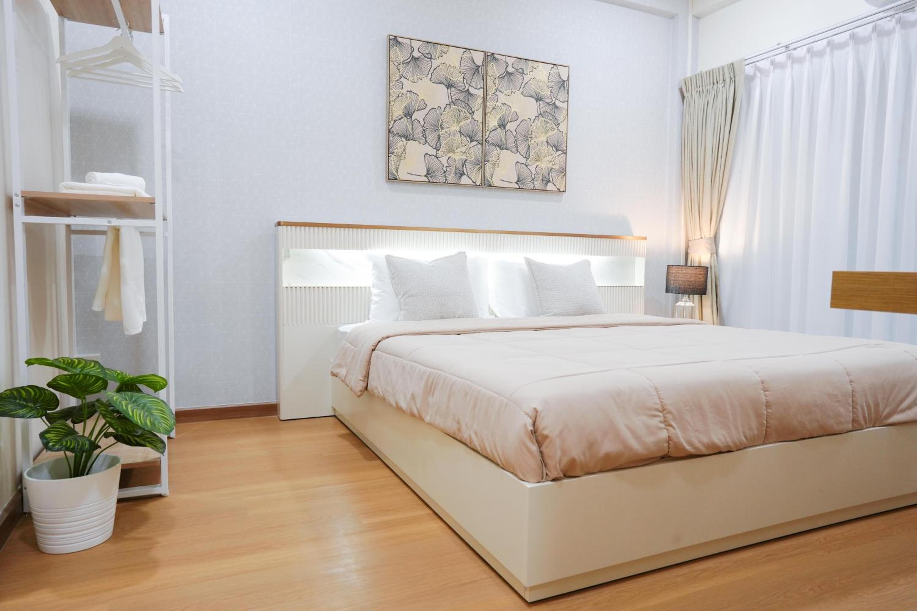 Cozy KingsizeBed เจริญนคร