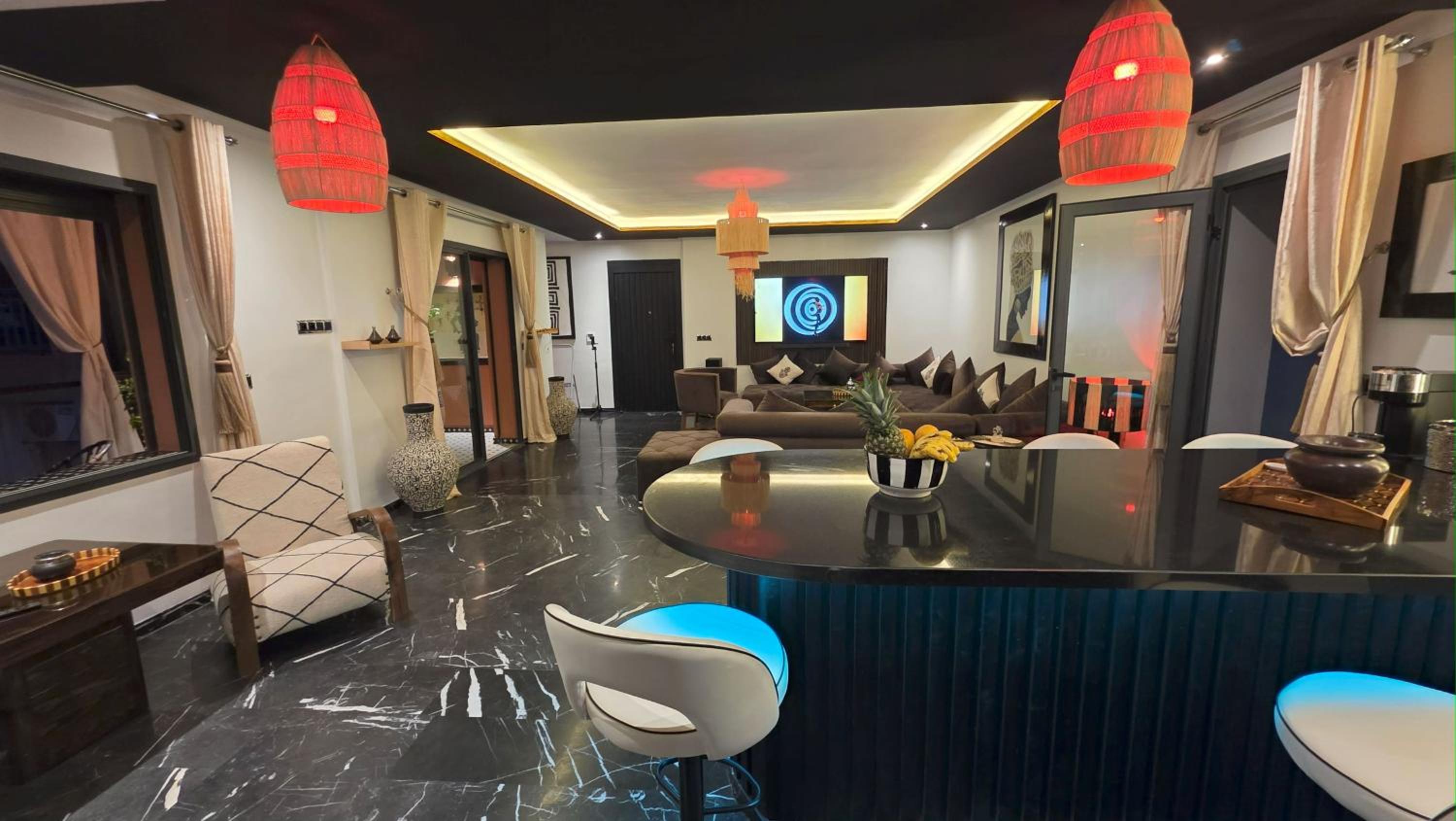 Design Art Gallery Apartment Marrakech swimming pool on the Roof