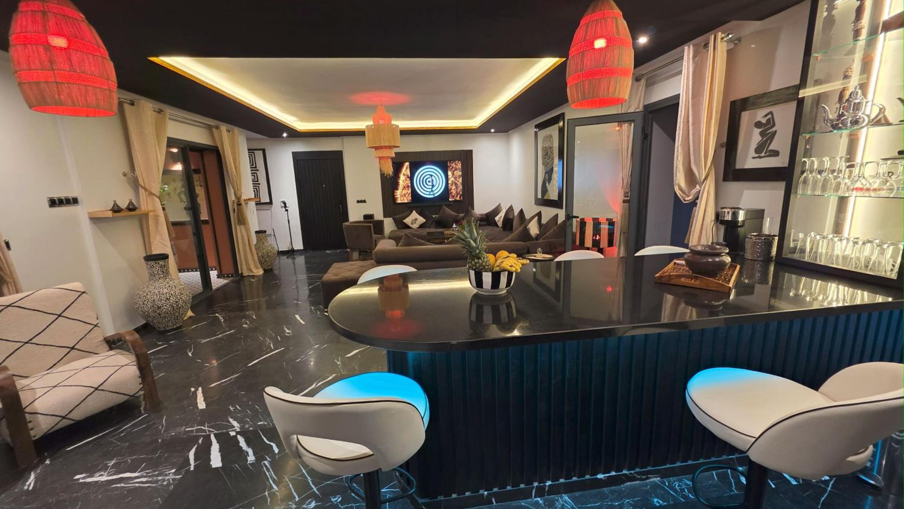 Design Art Gallery Apartment Marrakech swimming pool on the Roof