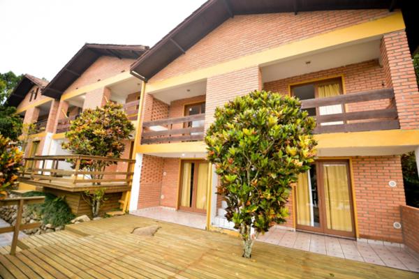 Hotel Pousada Praia de Bombinhas - Image 1