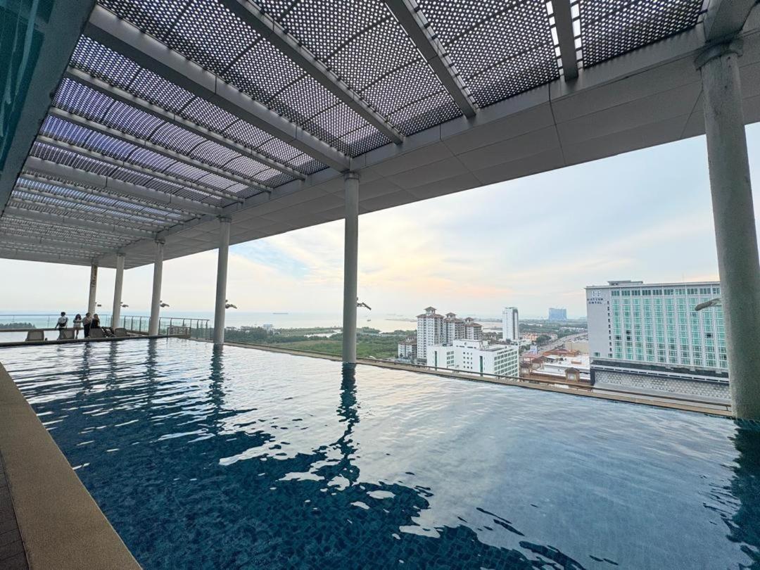 The Straits Residence by Koala Home