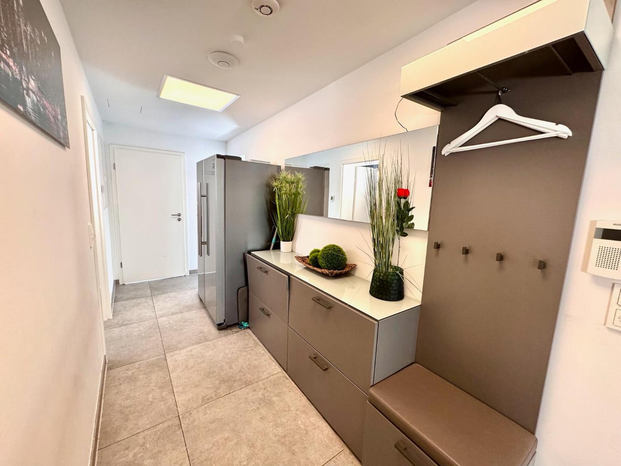 Komfort Oase mit Klimaanlage, Terrasse und Whirlpool