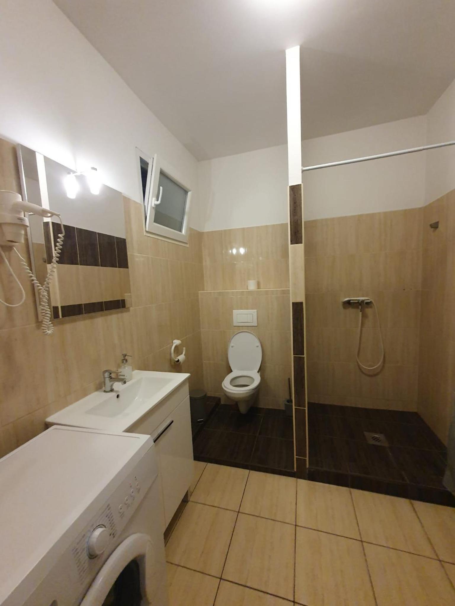 Luther apartment