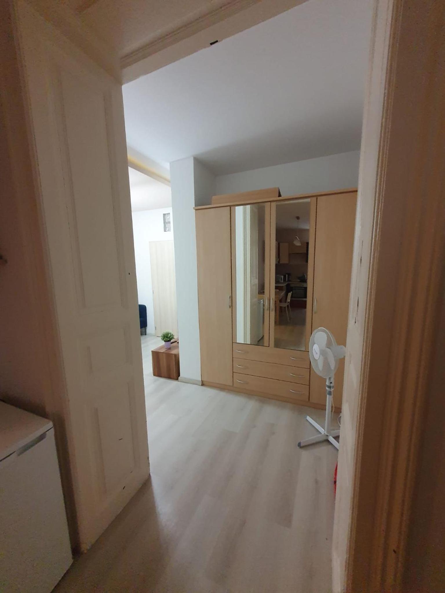 Luther apartment