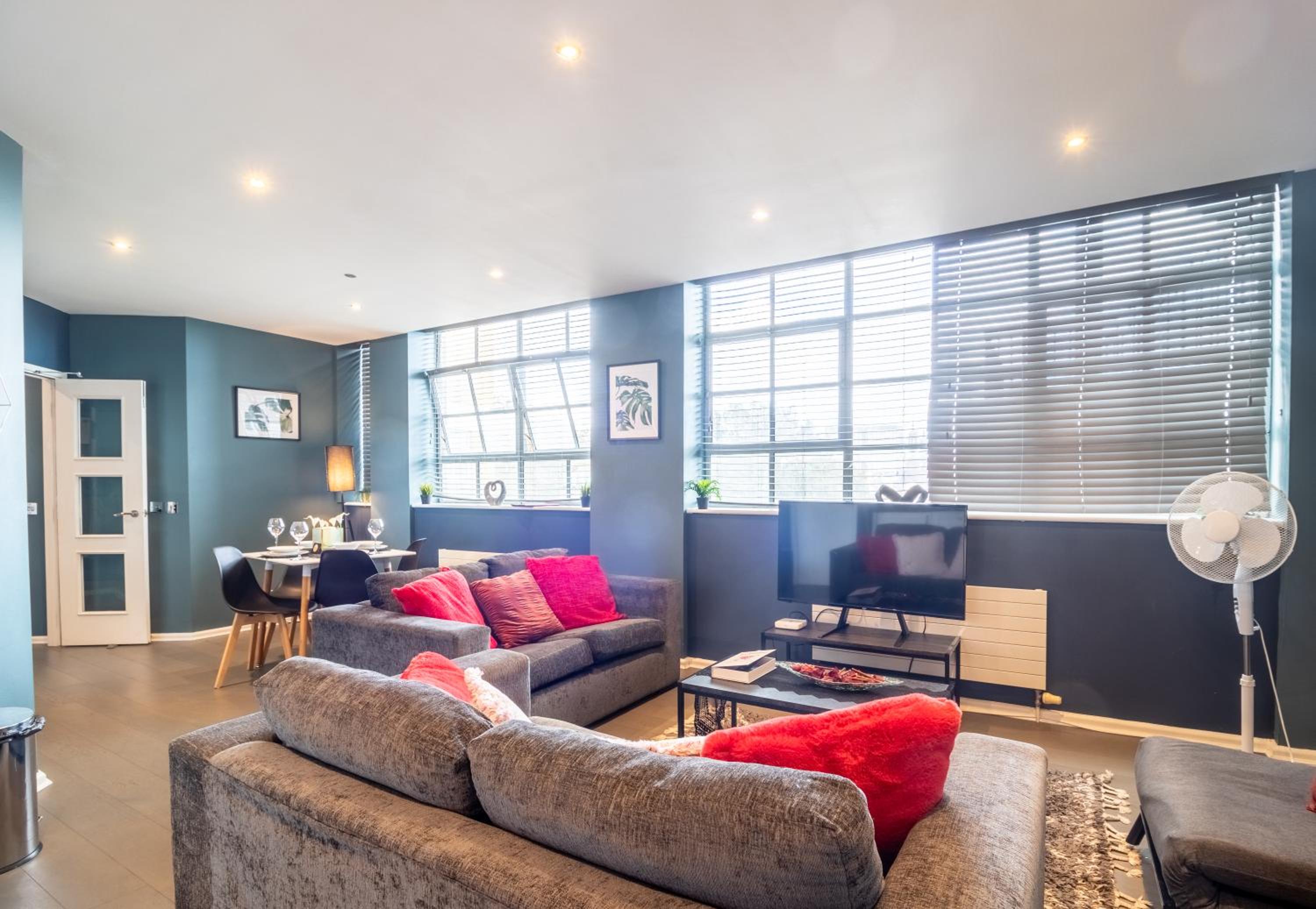 Luxurious long stays with free parking